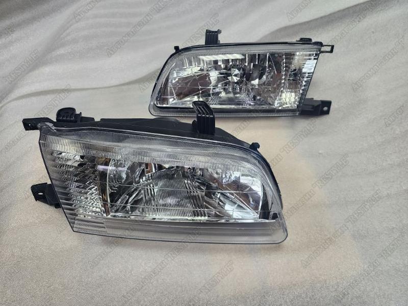 Фары передние NISSAN Sunny 1998-2004 B15 TYJ-02-0013 новая
