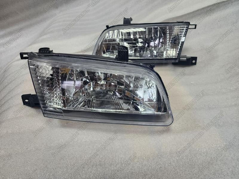 Фары передние Sunny 1998-2004 B15