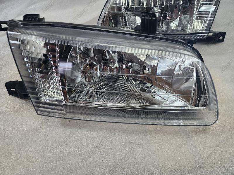 Фары передние Sunny 1998-2004 B15