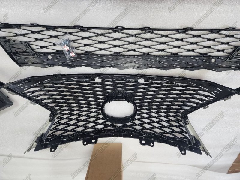 Решетка радиатора NX200 NX200t NX250 NX300 NX300h 2014-2017