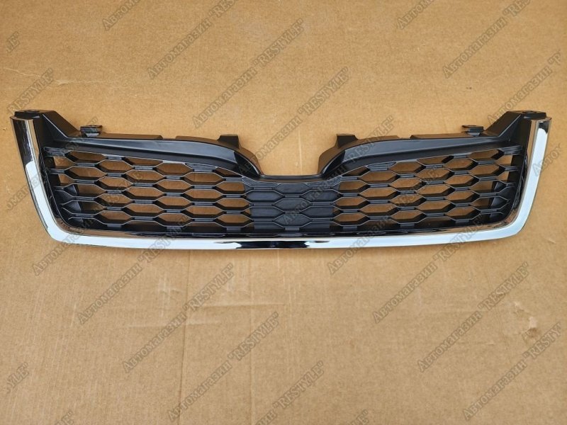Решетка радиатора задняя SUBARU Forester 2012-2015 SJ5 91121SG060 новая