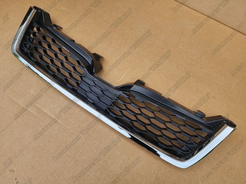 Решетка радиатора задняя Forester 2012-2015 SJ5