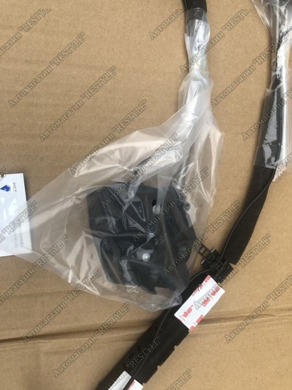 Доводчик двери левый land cruiser 2007-2021 200