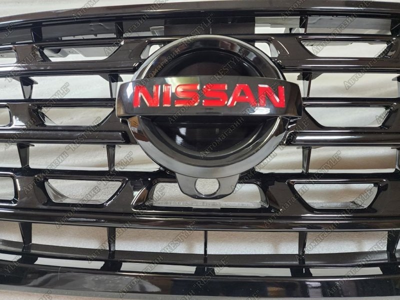 Решетка радиатора передняя NISSAN Patrol Y62