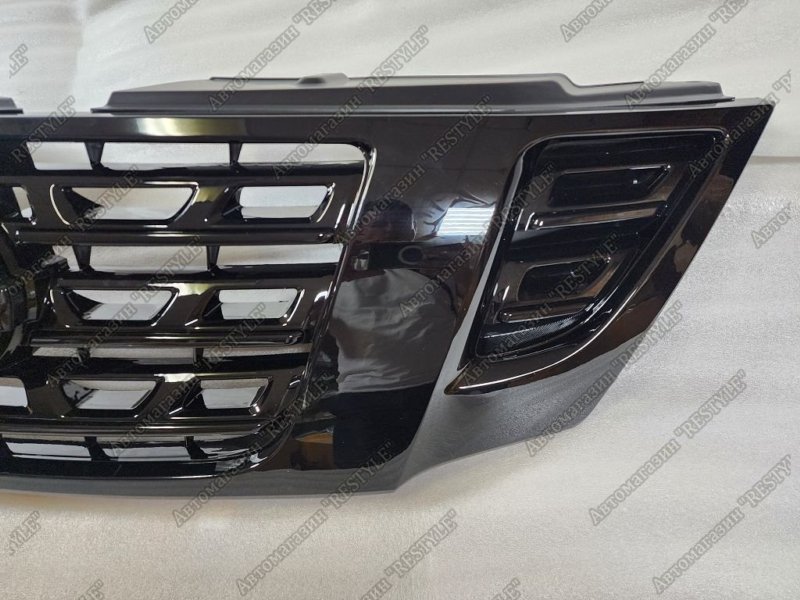 Решетка радиатора передняя Patrol 2010-2017 Y62