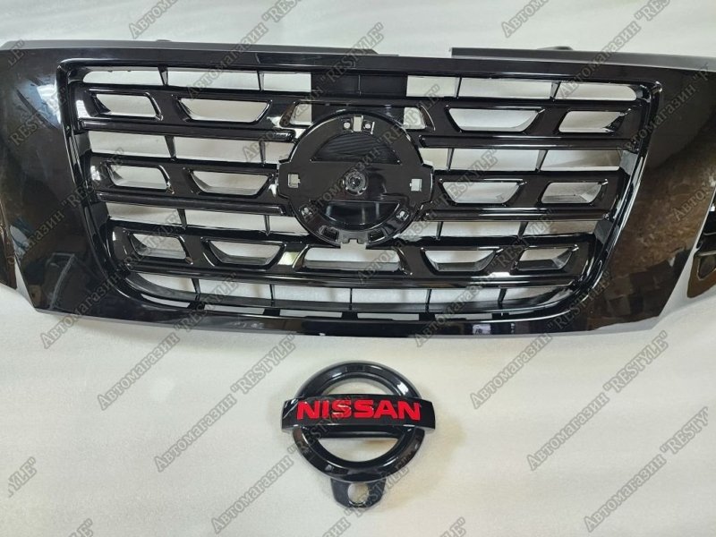 Решетка радиатора передняя Patrol 2010-2017 Y62