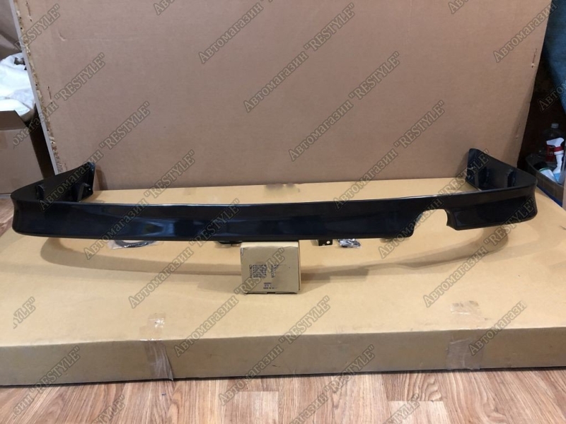 Губа задняя toyota Land cuiser 1998-2007 100 LC100BLACK новая