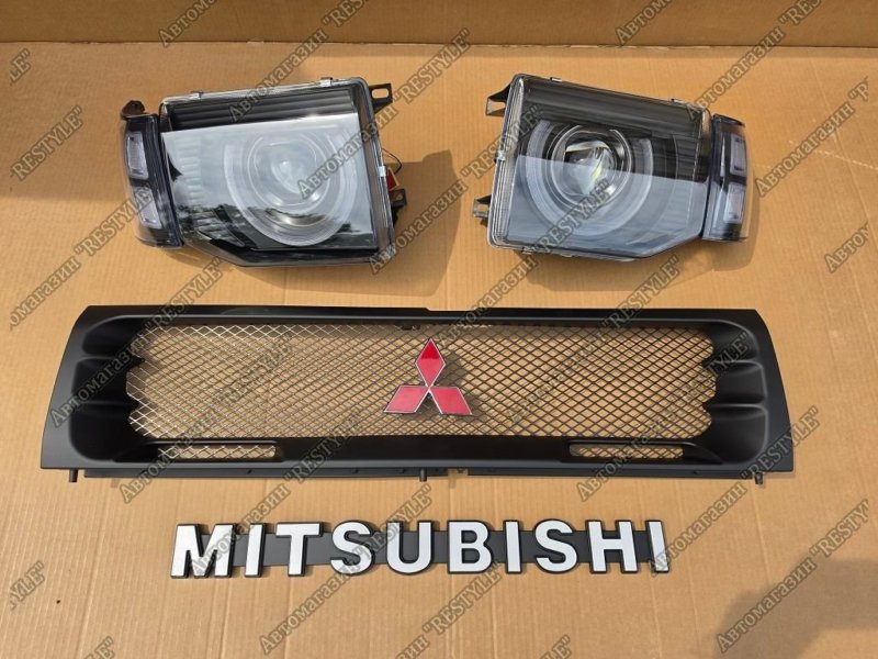 Фары передние Mitsubishi pajero