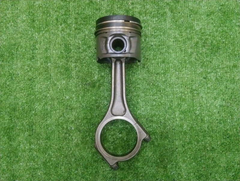 Шатун с поршнем Discovery 2007 L319 276DT
