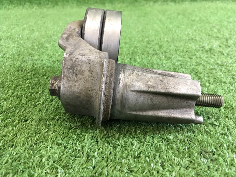 Ролик обводной навесного оборудования Discovery 2007 L319 276DT Ролик обводной навесного оборудования Discovery 2007 L319 276DT