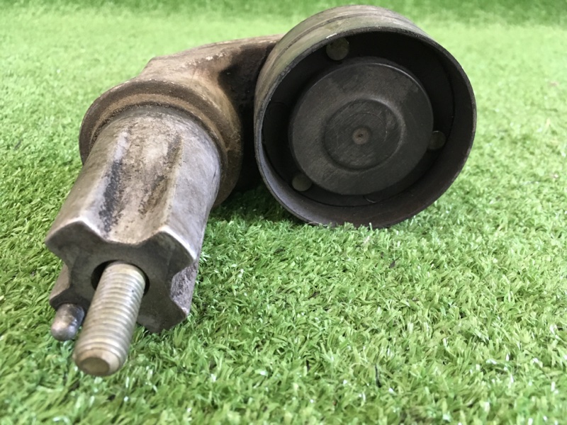 Ролик обводной навесного оборудования Discovery 2007 L319 276DT Ролик обводной навесного оборудования Discovery 2007 L319 276DT