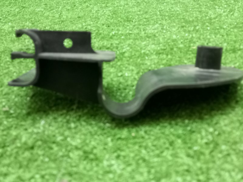 Кронштейн Discovery 2006 L319 448PN