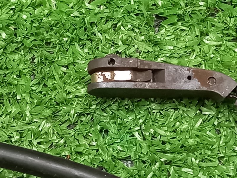 Датчик износа тормозных колодок задний правый Land Rover Discovery L319 448PN Датчик износа тормозных колодок задний правый Land Rover Discovery L319 448PN