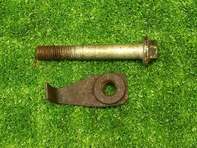 Болт развальный задний Discovery 2006 L319 448PN Болт развальный задний Discovery 2006 L319 448PN