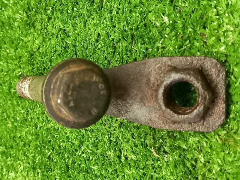 Болт развальный задний Discovery 2006 L319 448PN Болт развальный задний Discovery 2006 L319 448PN