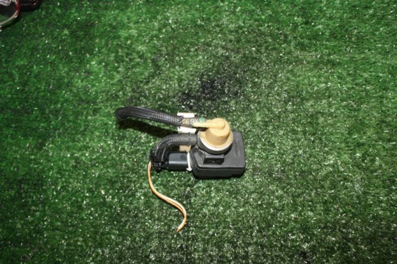 Клапан электромагнитный Peugeot 308 Клапан электромагнитный Peugeot 308