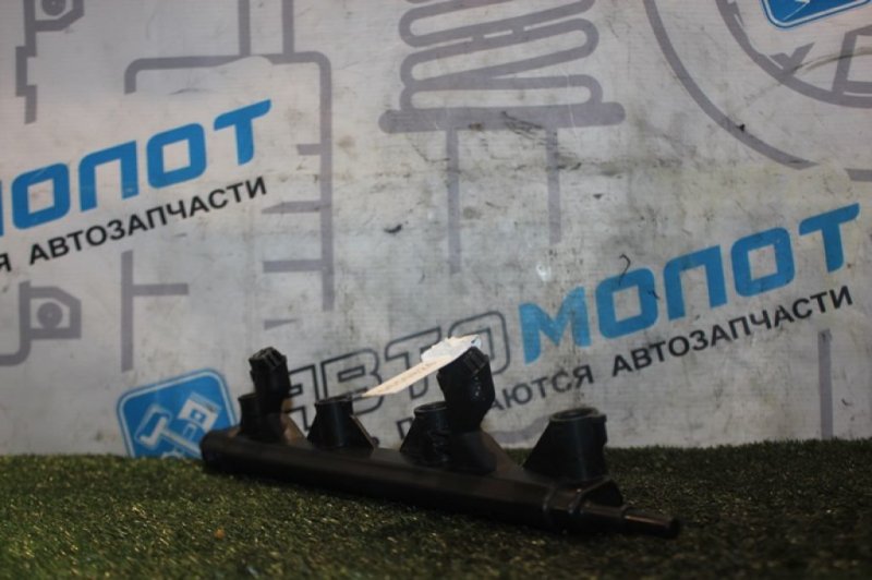 Топливная рампа C3 5F01 Топливная рампа C3 5F01