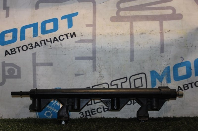 Топливная рампа Peugeot  C3  5F01 75756458002 контрактная