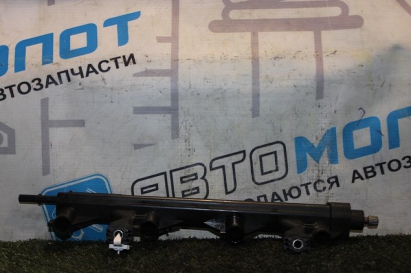 Топливная рампа C3  5F01