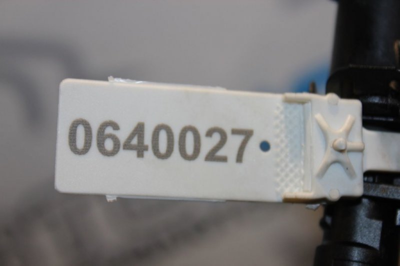 Форсунка топливная Peugeot 2008 R56 EP6 Форсунка топливная Peugeot 2008 R56 EP6