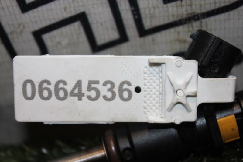 Форсунка топливная 2008  R56 EP6