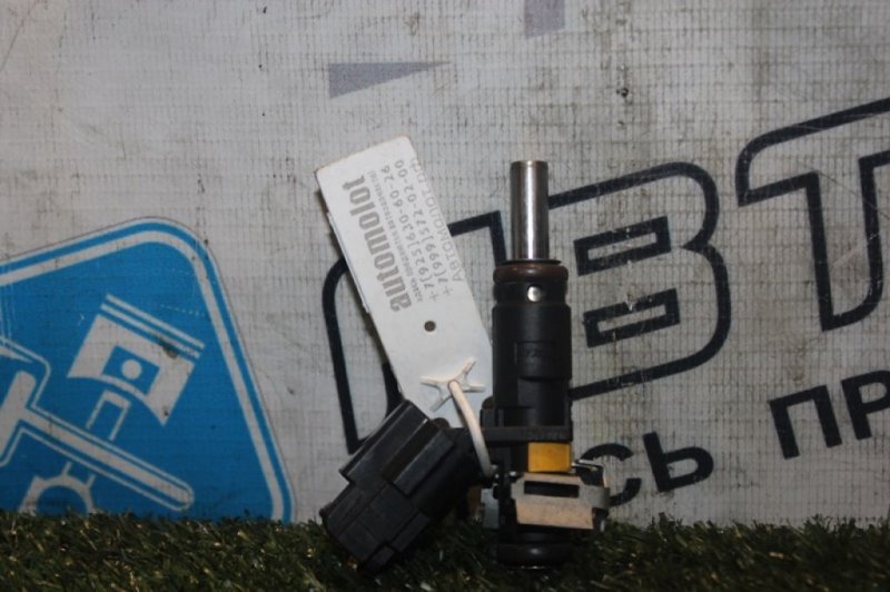 Форсунка топливная Peugeot  2008  R56 EP6 V752817680 контрактная