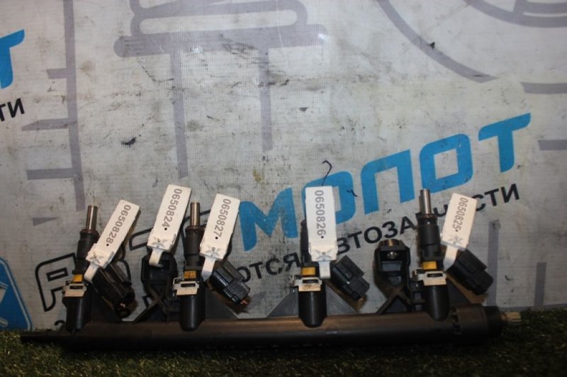 Форсунка топливная 2008  R56 EP6