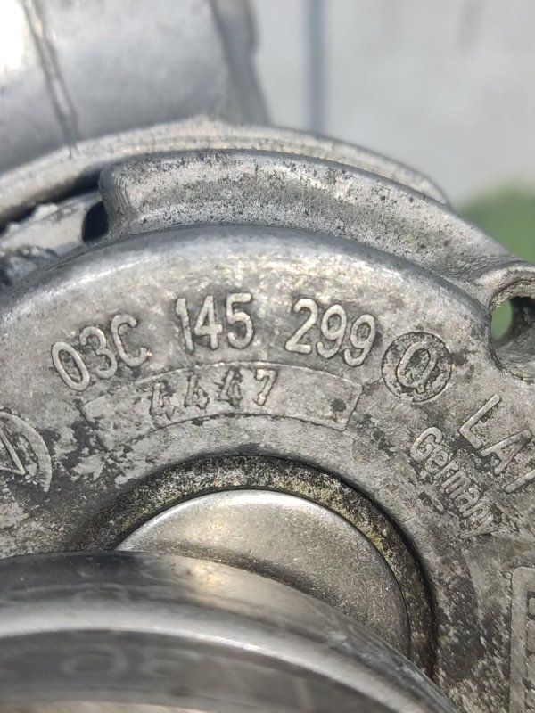 Ролик-натяжитель ручейкового ремня A1 A3 Golf Golf Plus Jetta Passat Tiguan Touran CAX CAXA