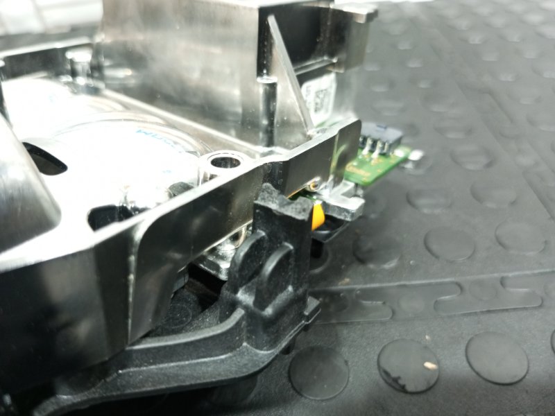 Линза фары левая Cooper Hatch F56