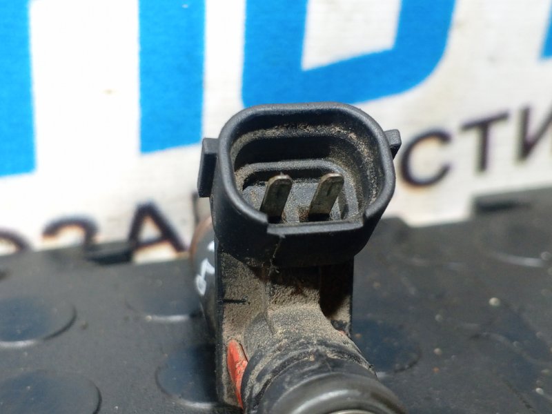 Форсунка топливная Peugeot 308 4A/C 5F01