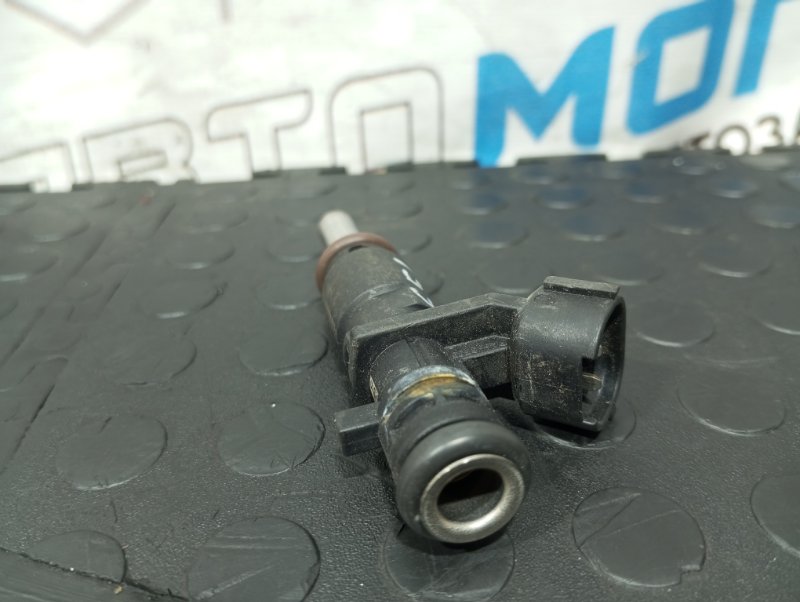 Форсунка топливная Peugeot  2008  R56 EP6