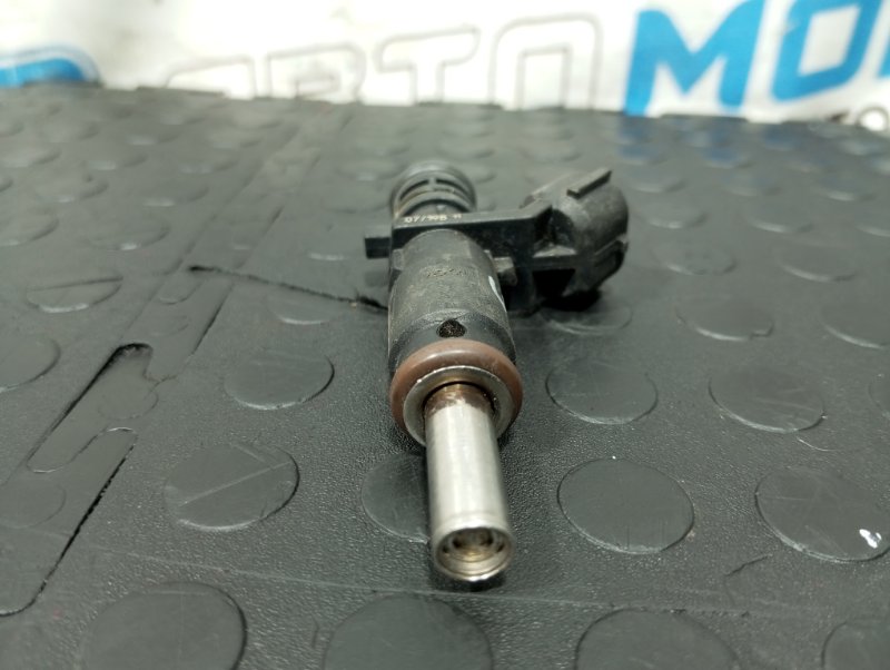 Форсунка топливная 2008  R56 EP6