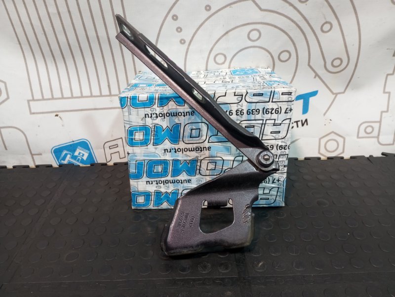 Петля капота правая A5 2010 8TA CDNC