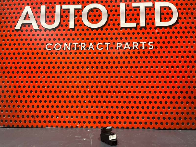 Блок управления стеклоподъемниками Land Rover Range Rover Sport 2 2015 L494 306DT CPLA14717AA контрактная