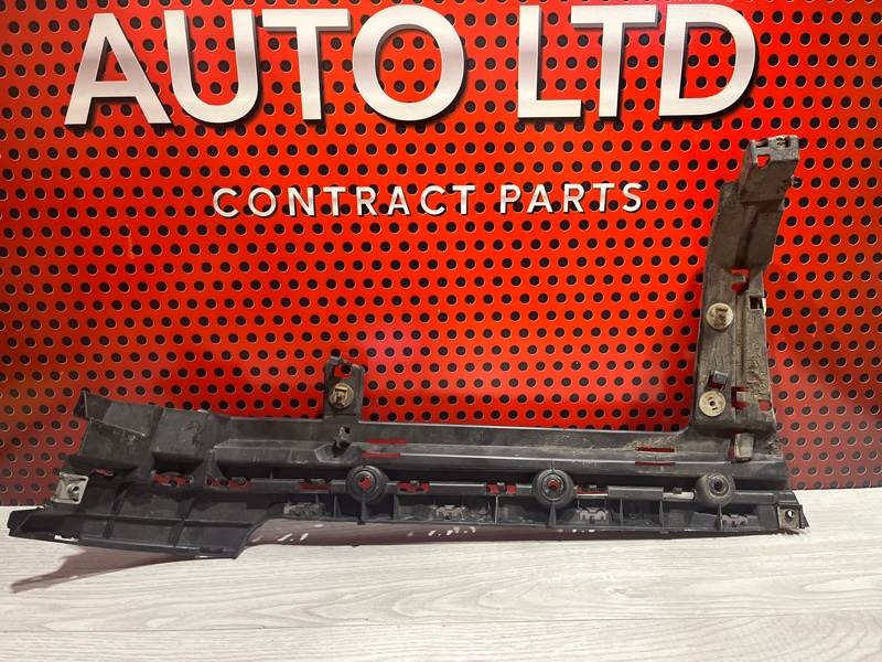 Кронштейн бампера задний Land Rover Range Rover Sport 2 L494