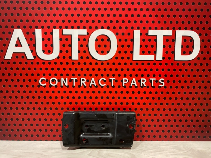 Кронштейн Volvo XC60 2019 джип/SUV 5дв. D4204T14 31672077 контрактная