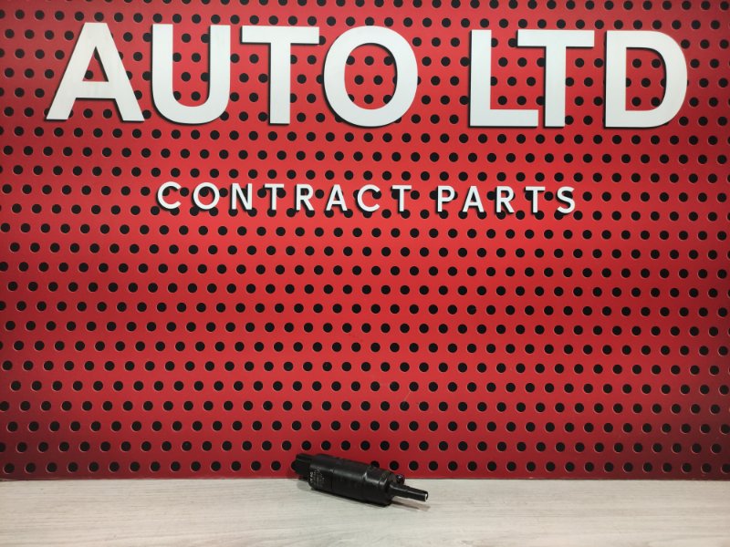 Запчасть насос (моторчик) омывателя фар Porsche Cayenne 2014 958 CVV 3B7955681 контрактная Насос (моторчик) омывателя фар Porsche Cayenne 2014 958 CVV 3B7955681 контрактная