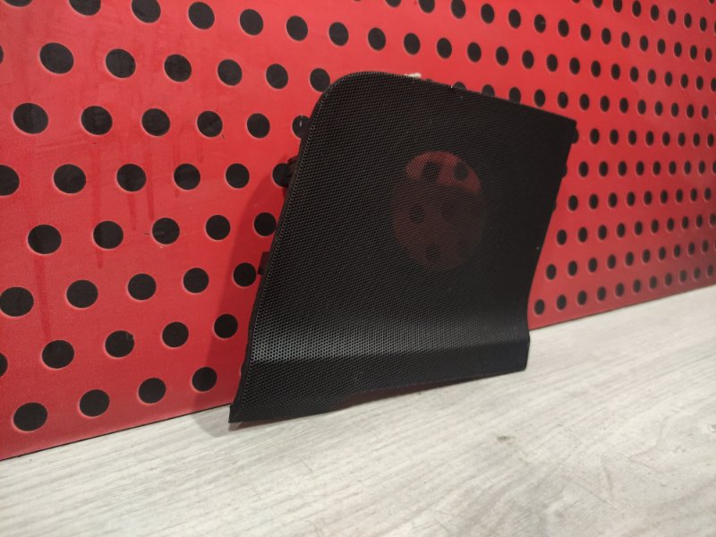 Сетка для динамика Toyota Land Cruiser 200 1VD Сетка для динамика Toyota Land Cruiser 200 1VD