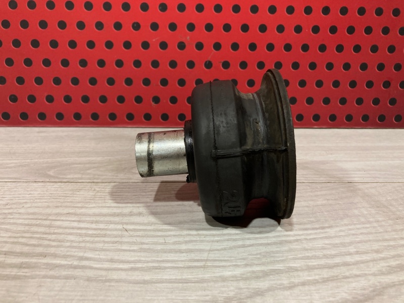 Подушка рамы Land Cruiser 2013 200 1VD