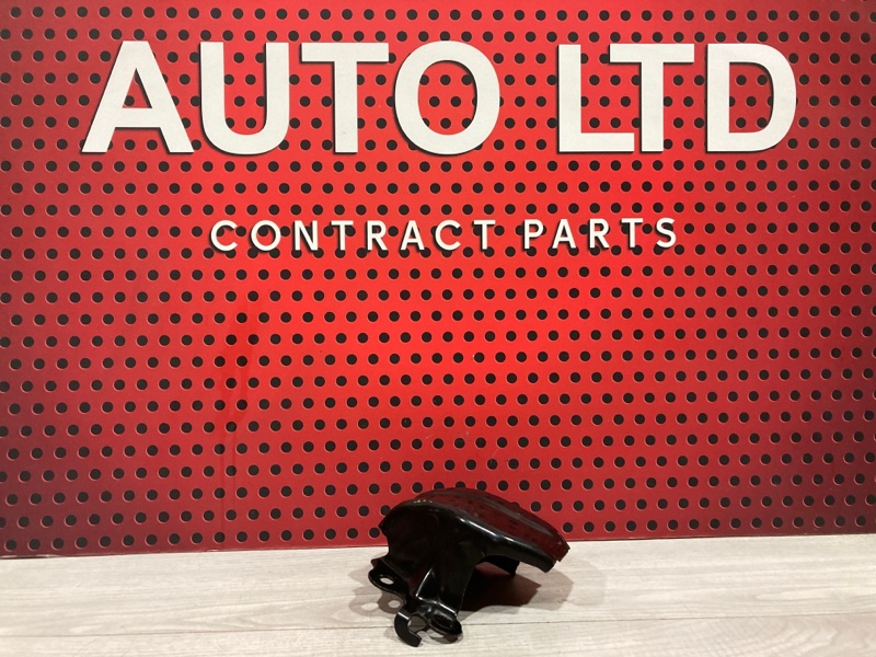 Кронштейн подрамника Toyota Land Cruiser 2013 200 1VD 51602-60010 контрактная