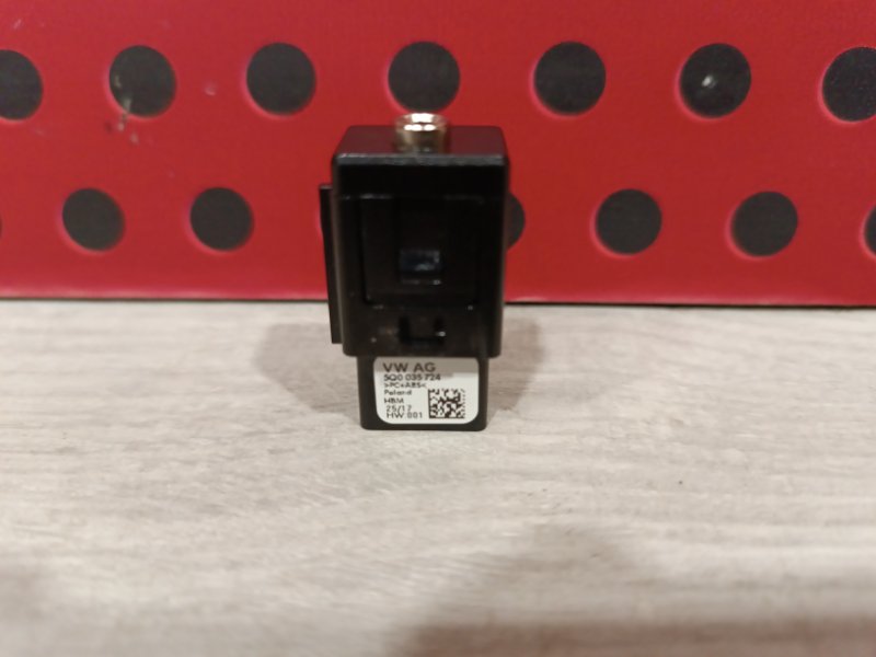 Разъем AUX / USB Porsche Macan 95B CTL
