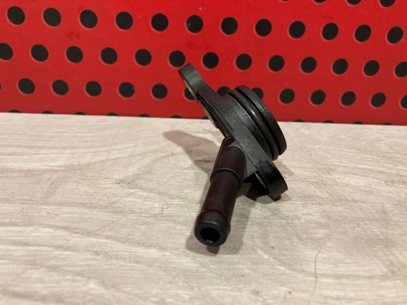 Фланец (тройник) системы охлаждения Macan 2021 95B DKN