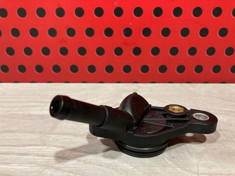 Фланец (тройник) системы охлаждения Macan 2021 95B DKN