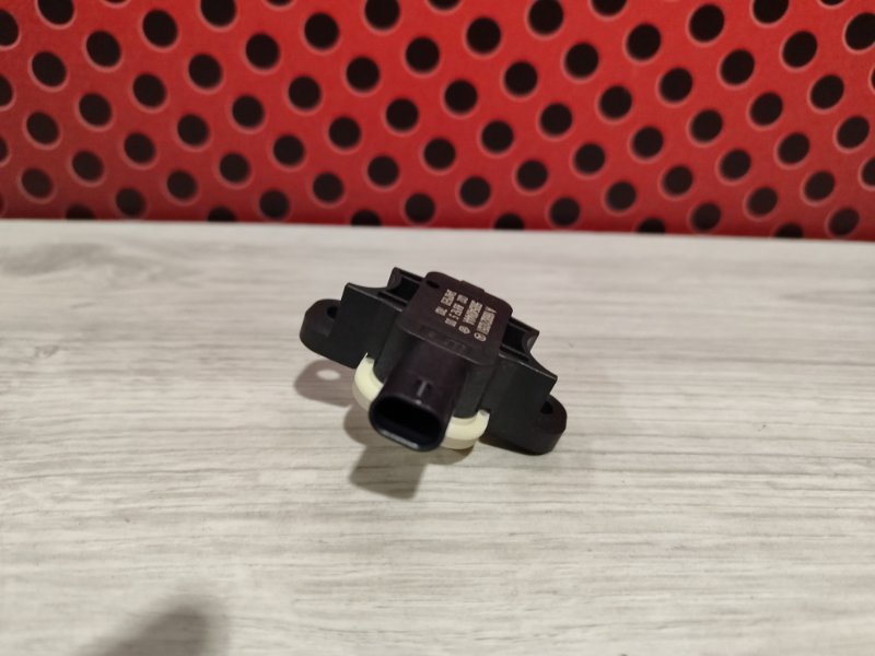 Датчик удара Mercedes-Benz GLE W166 651