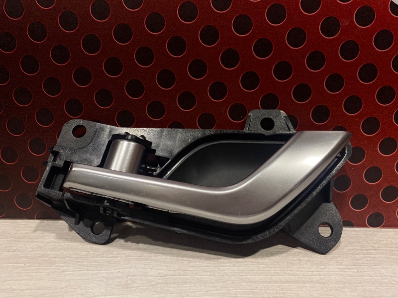 Запчасть ручка внутренняя задняя левая KIA Niro 2022 электро 36500-0EDA0 82610-AT000 контрактная Ручка внутренняя задняя левая KIA Niro 2022 электро 36500-0EDA0 82610-AT000 контрактная