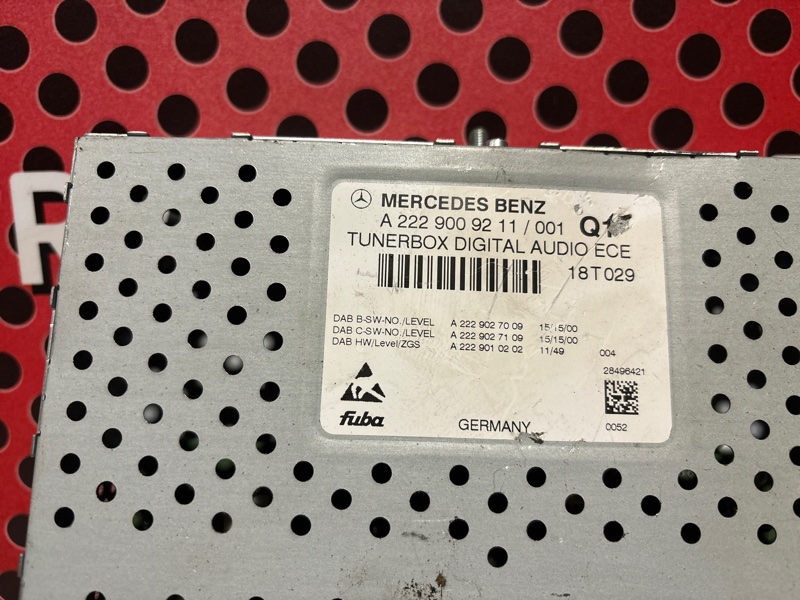 TV Тюнер S-Class 2016 W222 642