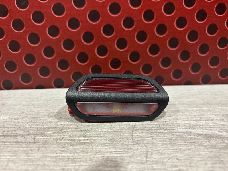 Фонарь салона (плафон) Mercedes-Benz S-Class 2016 W222 642 A0009061335 контрактная