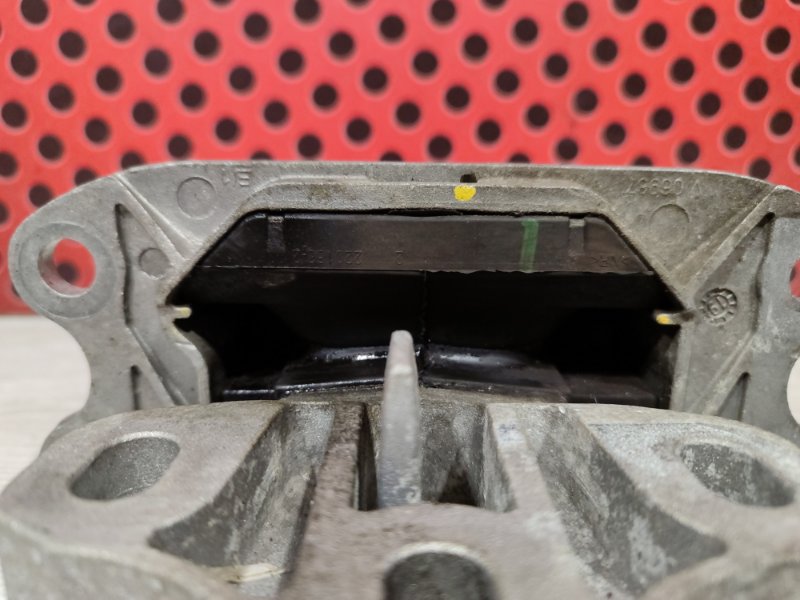 Подушка АКПП X1 2019 F48 B47
