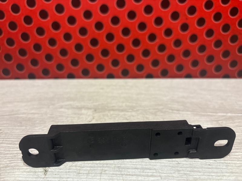 Антенна Mercedes-Benz S-Class W222 656 3.0d Антенна Mercedes-Benz S-Class W222 656 3.0d