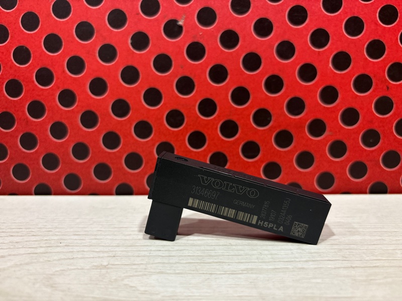 Антенна Volvo S60 2020 седан B4204T26 31346697 контрактная